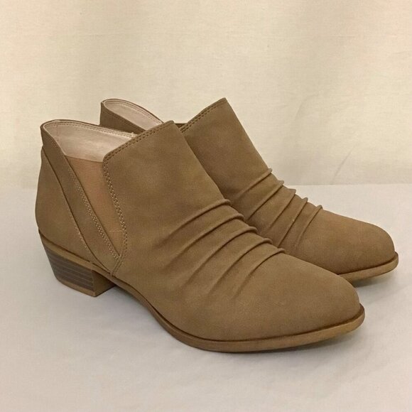 Life Stride 10 Aurora Ankle Boots Women’s Booties Brown Chunky Block Heels - Picture 2 of 11